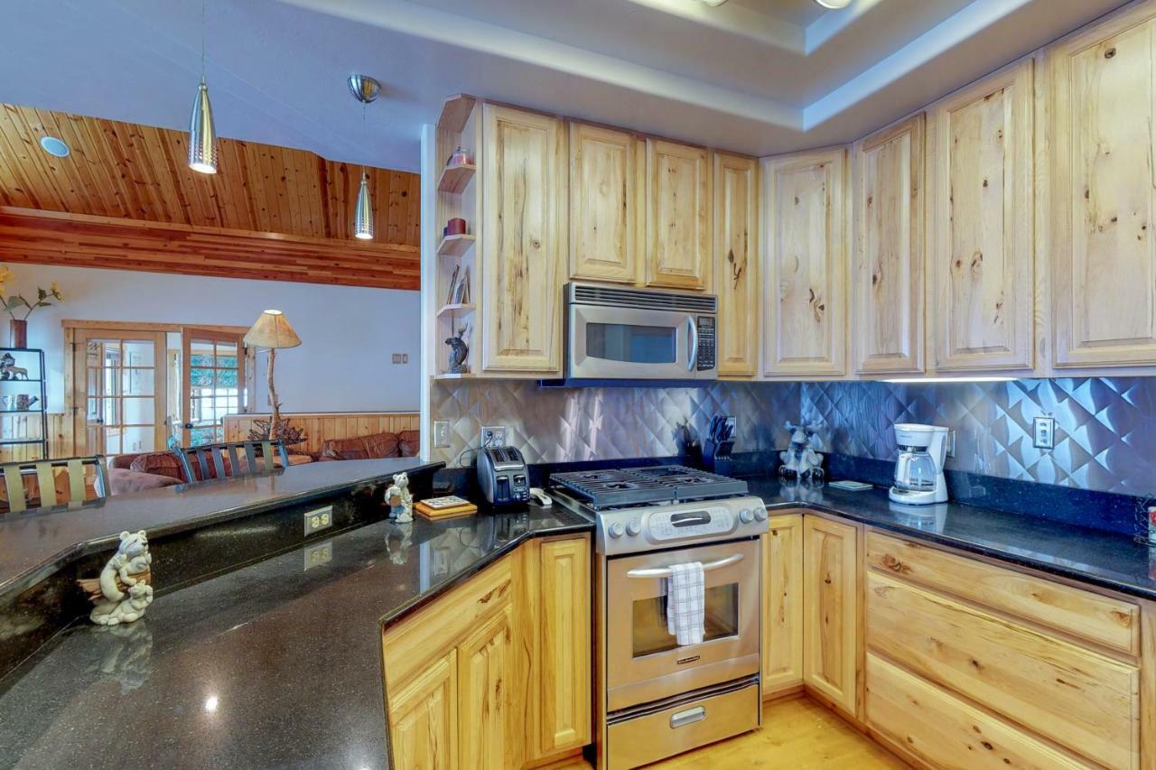 Antler Ridge Villa Биг Скай Екстериор снимка