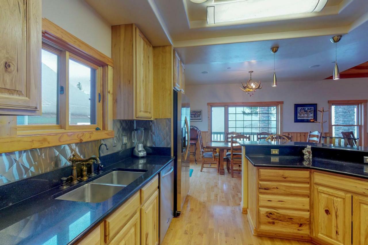 Antler Ridge Villa Биг Скай Екстериор снимка