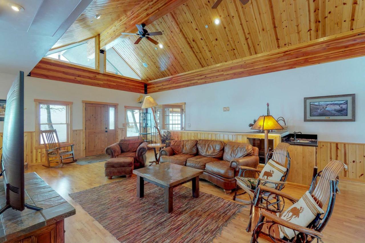 Antler Ridge Villa Биг Скай Екстериор снимка